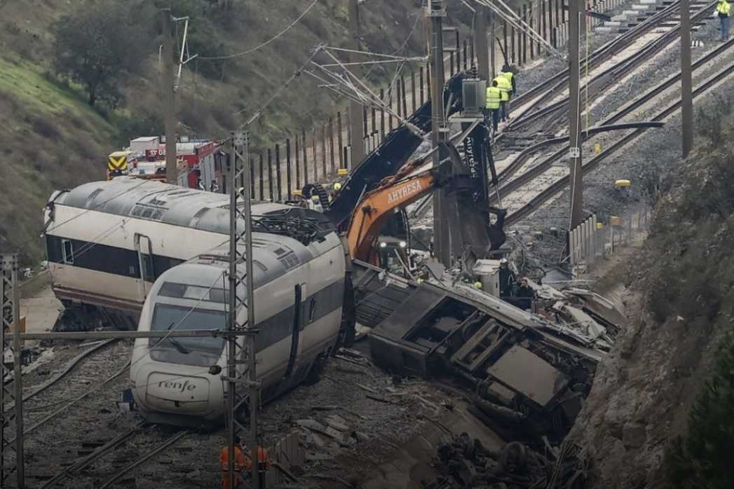 Se Elevan A 43 Los Muertos En El Accidente Ferroviario Del Sur De Espana