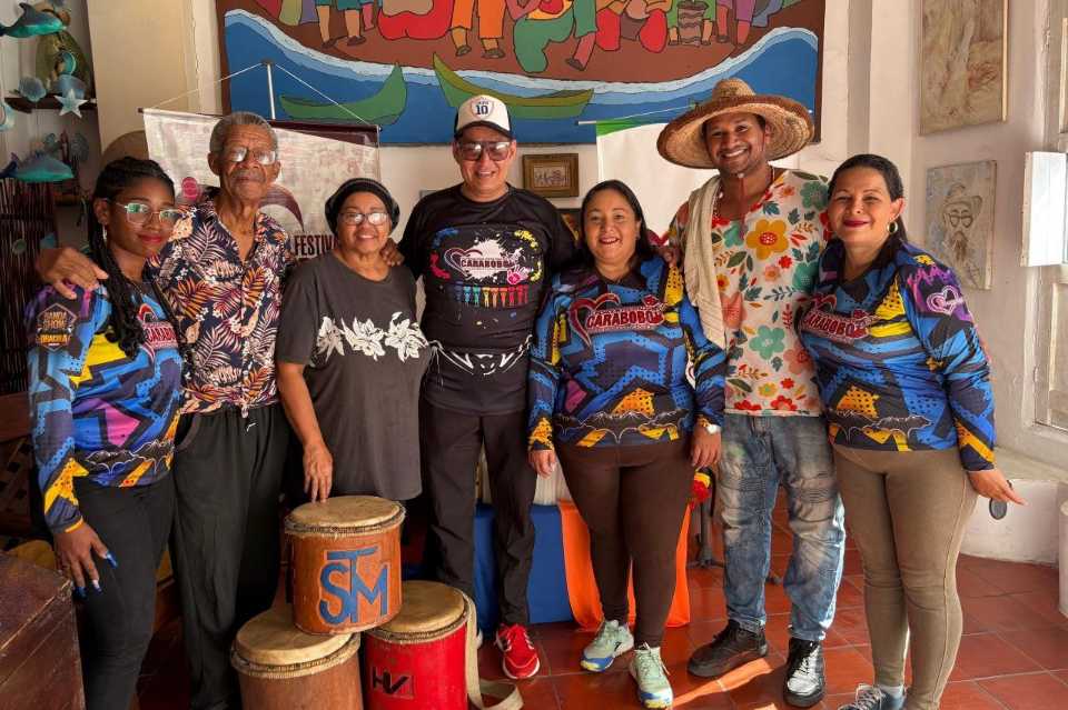 Gobierno De Carabobo Realizo Donacion De Insumos A Fundacion Baile De La Hamaca En Puerto Cabello