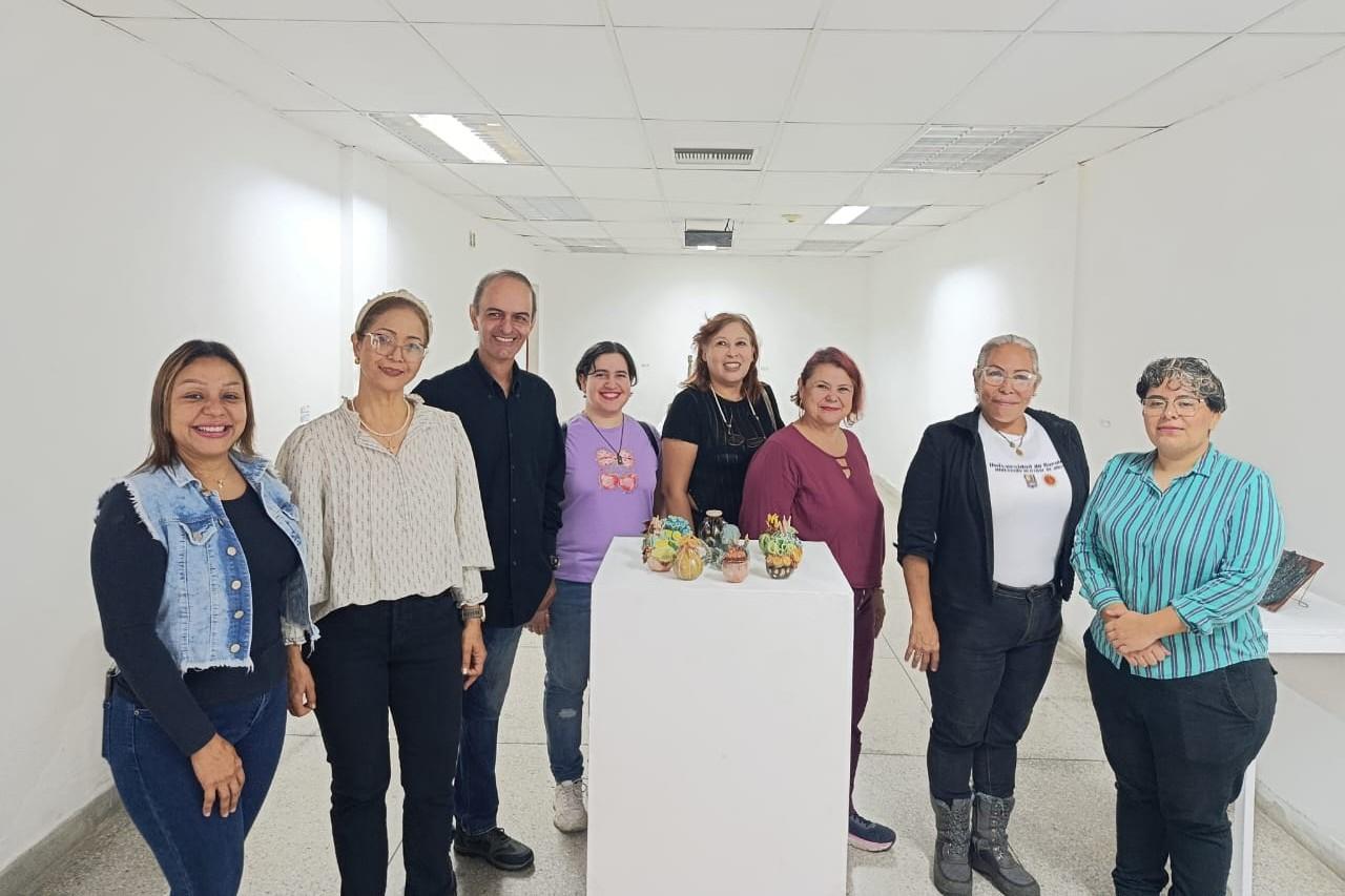 Con Mas De 20 Piezas Direccion Central De Cultura