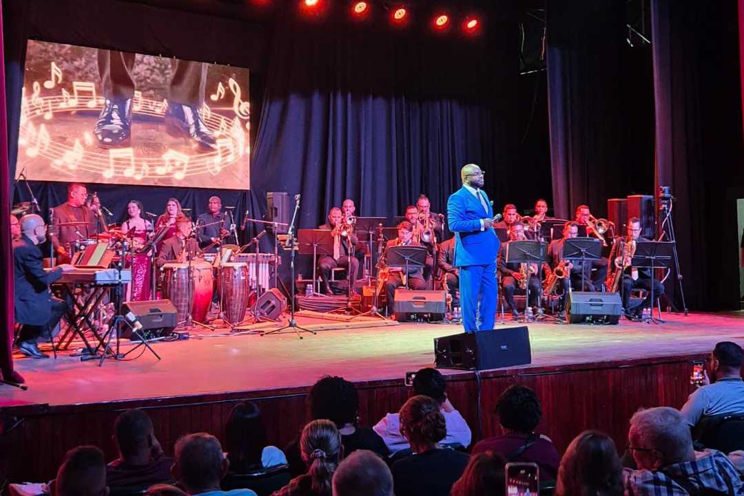 El Publico Vibro Y Disfruto Al Son De La Salsa Con The Big Band Theory Y Marcial Isturiz 1