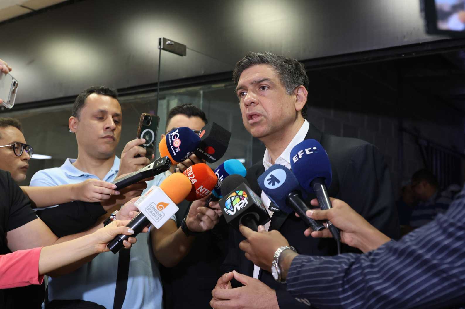 Ocariz Impulsa Agenda De Ideas Para La Reconstruccion De Venezuela