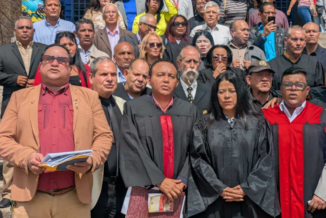 Frente Nacional De Abogados Exige Destitucion O Renuncias De Magistrados Jueces Y Fiscales Nombrados De Forma Discrecional Y Sin Concursos
